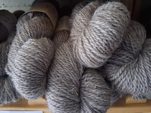 Romney/Gotland Worsted Yarn in Natural Gray