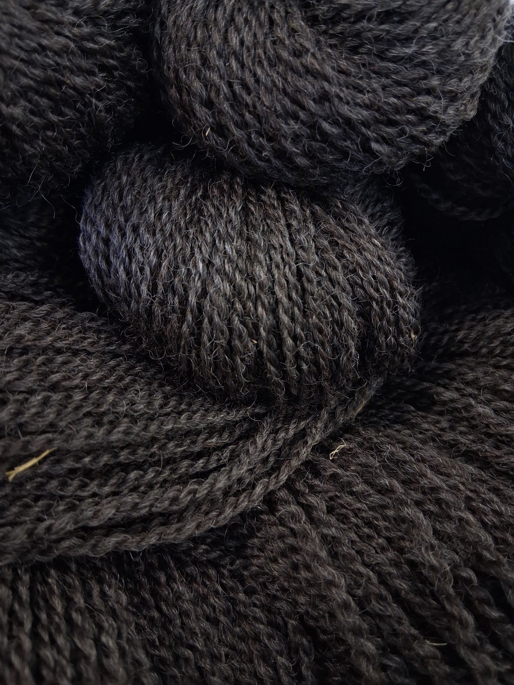 Gun metal Gray Romney-Gotland Worsted Weight Yarn